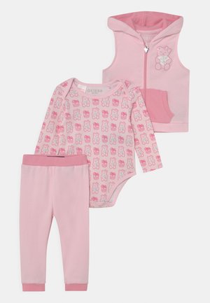 Guess Sports Clothing Sportswear Zalando Uk Guess Sports Clothing Sportswear Zalando Uk