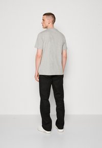 adidas Originals TREFOIL ESSENTIALS - Camiseta estampada - medium grey heather