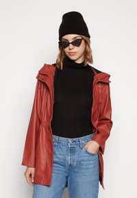 Vero Moda VMMALOU - Parca - chilli oil