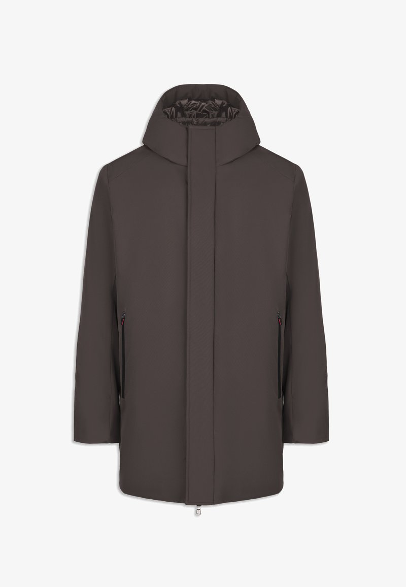 Hnědá voděodolná bunda s vysokým límcem, plným zipem a dvěma bočními kapsami. Je charakterizována hladkou texturou a minimalistickým designem.