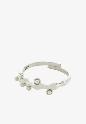 Sidabrinis apyrankės žiedas su banginiu raštu, kuriame yra trys sferiniai akcentai. Lygi paviršius su poliruota tekstūra. Reguliuojamo dydžio.