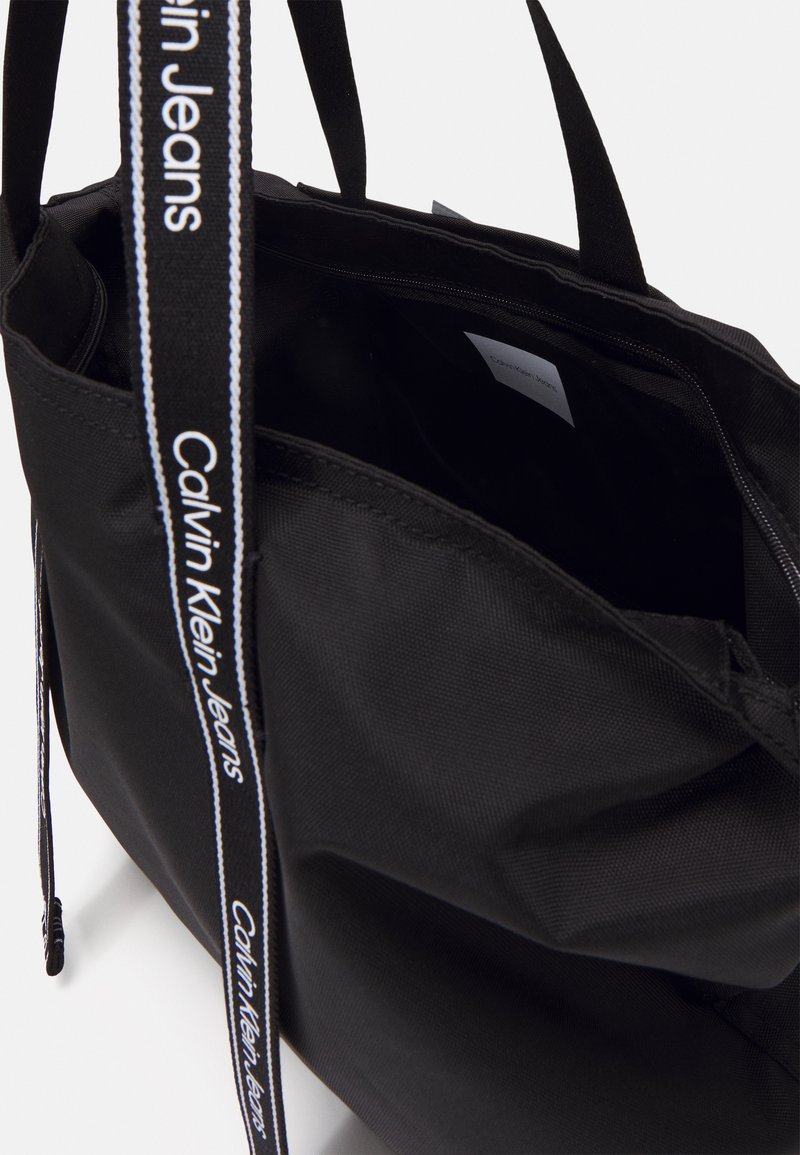 calvin klein jeans sport essentials shopper