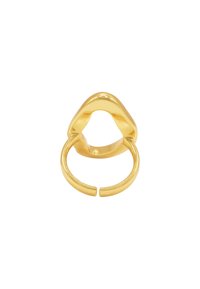 Bague en or présentant un design triangulaire lisse et arrondi avec un bandeau ouvert. Le matériau a une finition polie, réfléchissant la lumière.