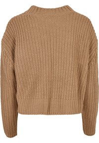 Pull marron en grosse maille avec manches longues, poignets, ourlet et encolure ronde côtelés.