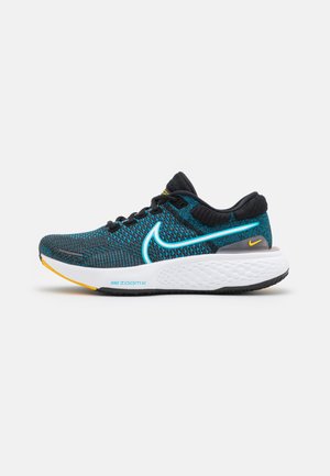 ZOOMX INVINCIBLE RUN FK 2 - Scarpe running neutre - black/white/chlorine blue/blue orbit/plum fog/vivid sulfur
