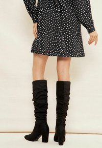 Friends Like These BLOCK MID RUCHED REGULAR FIT - Csizmák - black