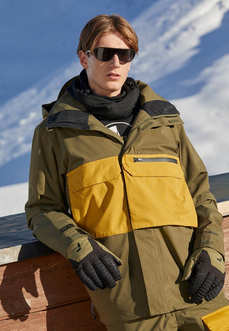 DC Shoes RECON 45K JACKET Snowboard jacket ivy green/dark green