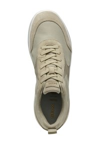 Sneaker beige con un mix di materiali in suede e rete, forma arrotondata, lacci piatti, colletto imbottito e una soletta testurizzata con logo.