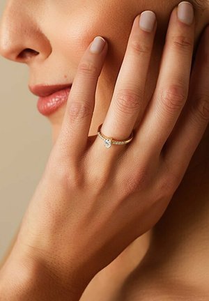 CHRIST Ring - gelbgoldfarben