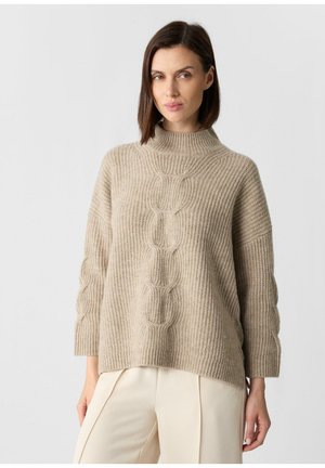 - Sweter