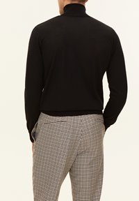 Oscar Jacobson COLE  - Striktrøje - black tile