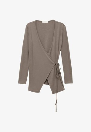 Cardigan avvolgente color taupe con maniche lunghe, chiusura a nodo e scollatura a V profonda. Realizzato in tessuto texturizzato, presenta una vestibilità rilassata e orlo curvo.