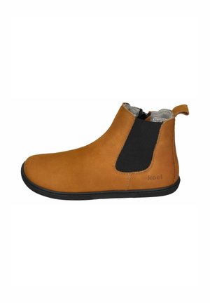 Hellbrauner Leder-Stiefelette mit schwarzem elastischem Seitenpaneel, rundem Zehenbereich und strukturierter Gummisohle. Verfügt über eine hintere Zuglasche für einfaches Anziehen.