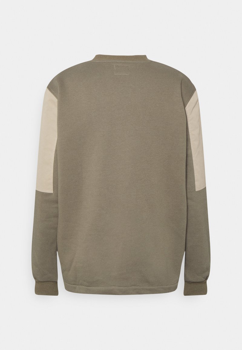 Damen Sweatshirts | Karl Kani SMALL SIGNATURE PATCHWORK CREW UNISEX Sweatshirt dark green/dunkelgrün - KR95093 Damen Sweatshirts | Karl Kani SMALL SIGNATURE PATCHWORK CREW UNISEX Sweatshirt dark green/dunkelgrün - KR95093
