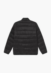 Barbour B.INTL BOYS QUILT - Zimní bunda - black/orange