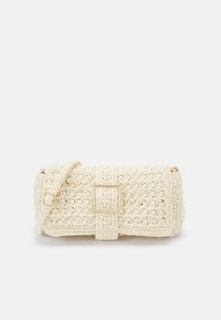 PCGILDA CROCHET HANDBAG - Handtasche - egret