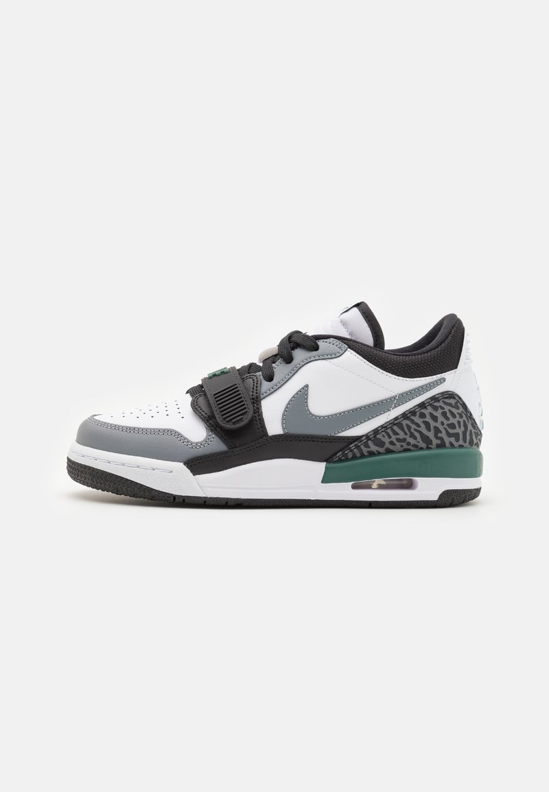 Jordan LEGACY - Matalavartiset tennarit - white/oxidized green/black/cool grey
