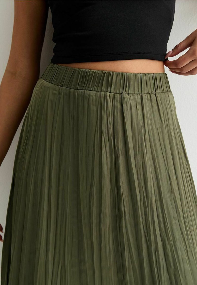 New Look CRINKLE - Pleated skirt - khaki - Zalando 