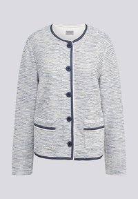 Strukturierter weißer und blauer Cardigan mit rundem Ausschnitt, langen Ärmeln, zwei vorderen Taschen und Akzenten in Marineblau. Enthält Details mit navyfarbiger Einfassung.