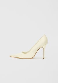Classic heels - champagne
