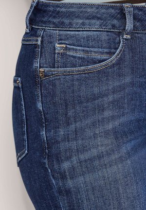 MADELEINE, MADELEINE HOSE WIDE-LEG-JEANS AUS POWERSTRETCH - Wide leg - blue