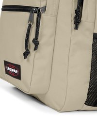Eastpak MORIUS - Zaino - beach beige