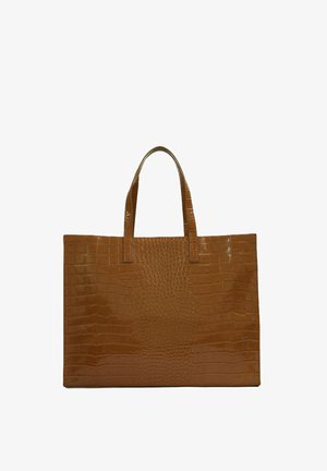 Sac fourre-tout rectangulaire marron avec texture peau de crocodile et deux poignées supérieures, présenté sur un fond blanc.