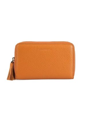 Portafoglio in pelle arancione con texture a granuli, chiusura con zip e una frangia decorativa. Presenta un'incisione del marchio sul fronte.