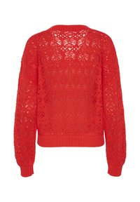 Maglione rosso lavorato a maglia con un motivo in pizzo floreale, colletto e polsini a costine, e una vestibilità rilassata. Presenta dettagli in pizzo complessi.