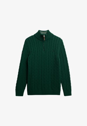 Grøn kabelstrikket pullover med høj krave og en kvart lynlås. Funktionen inkluderer ribbede manchetter og kant, samt et lille logo på ærmet.