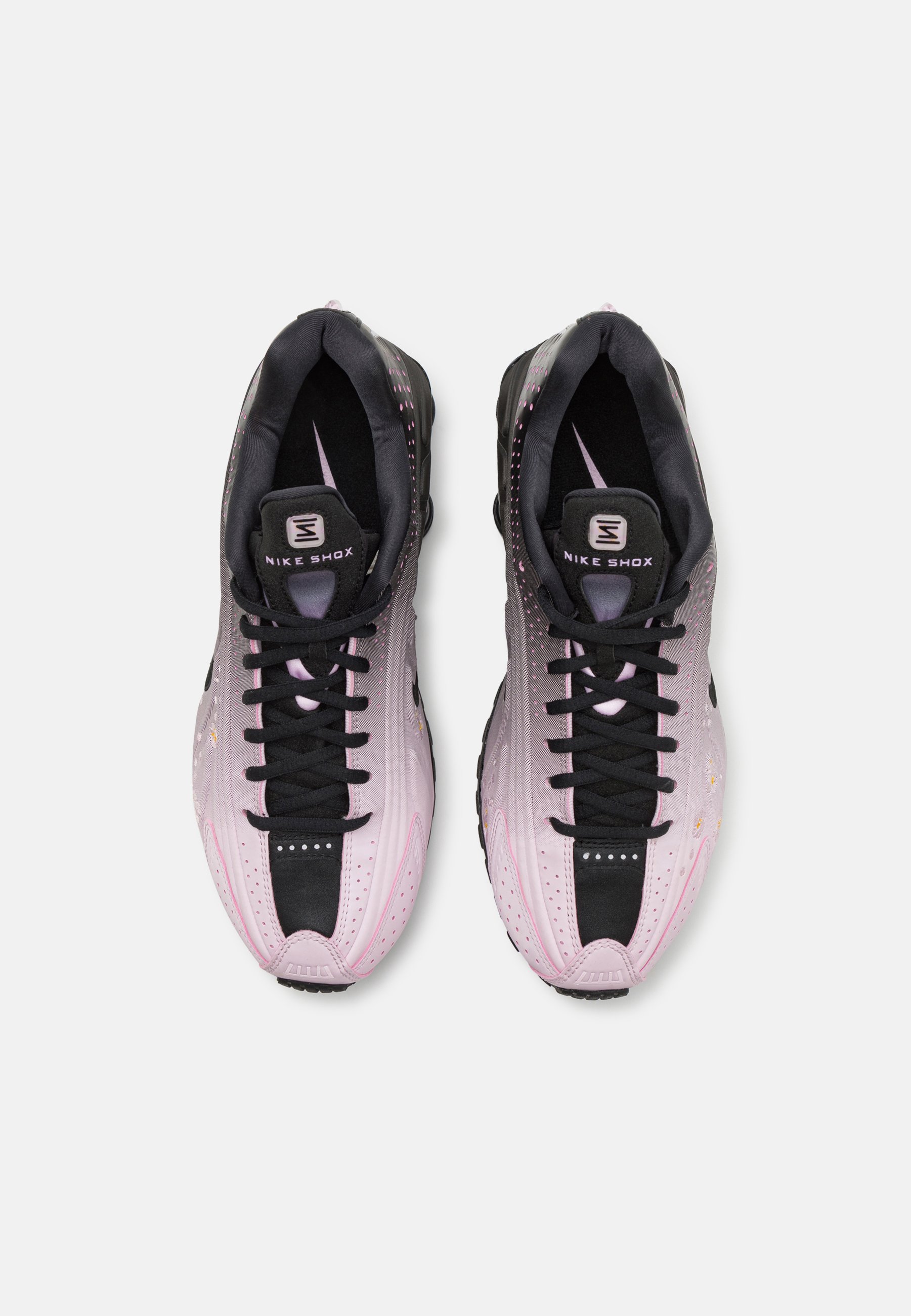 Nike Sportswear NIKE SHOX R4 - Trainers - regal pink/black