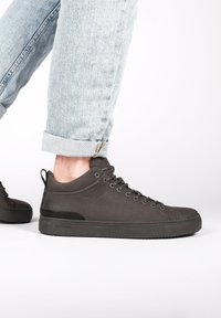 Blackstone Sneakers laag - dunkelgrau