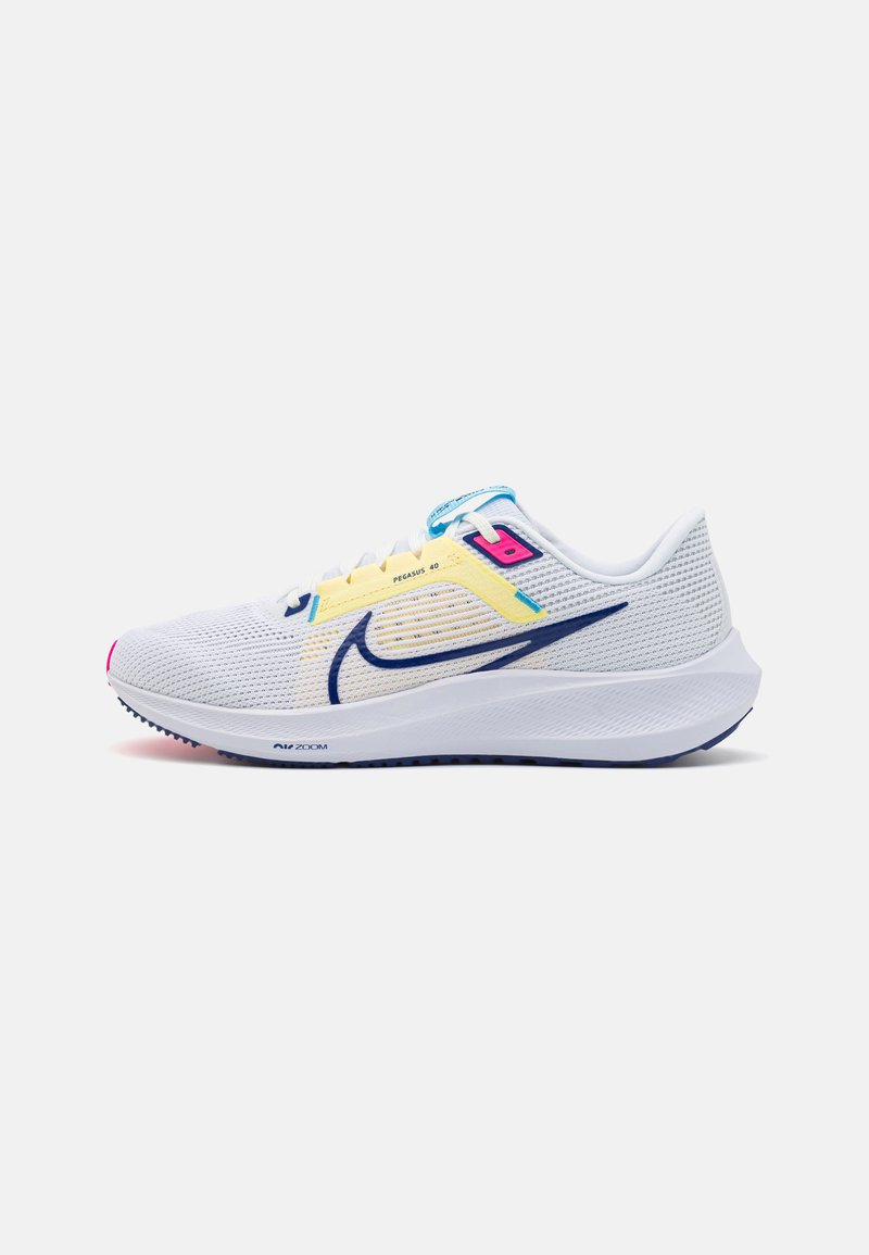 Nike Performance - AIR ZOOM PEGASUS 40 - Neutralios pronacijos bėgimo bateliai - white/deep royal blue/photon dust/fierce pink/aquarius blue/light laser orange, Padidinti