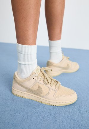 DUNK - Trainers - sanddrift/desert khaki