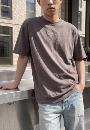 Karl Kani, SMALL SIGNATURE ESSENTIAL - T-shirt basic - anthracite