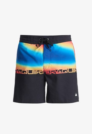 Moške kopalne kratke hlače s prelivom modre, rumene in oranžne, z črnim pasom in večbarvnim tiskom logotipa vzdolž spodnjega roba.