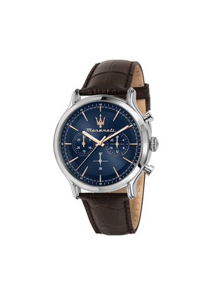 Chronograph-Uhr mit einem Gehäuse aus silbernem Edelstahl, dunkelblauem Zifferblatt, roségoldenen Akzenten und einem braunen Lederarmband im Krokodilmuster.