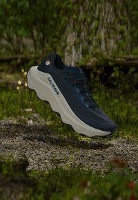 Δεν επιλέχθηκε, gibraltar sea/black/lunar rock