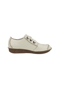 Scarpa bianca in pelle con punta perforata, punta rotonda e tre occhielli in metallo per i lacci. Suola in sughero marrone con dettagli di cucitura leggeri.