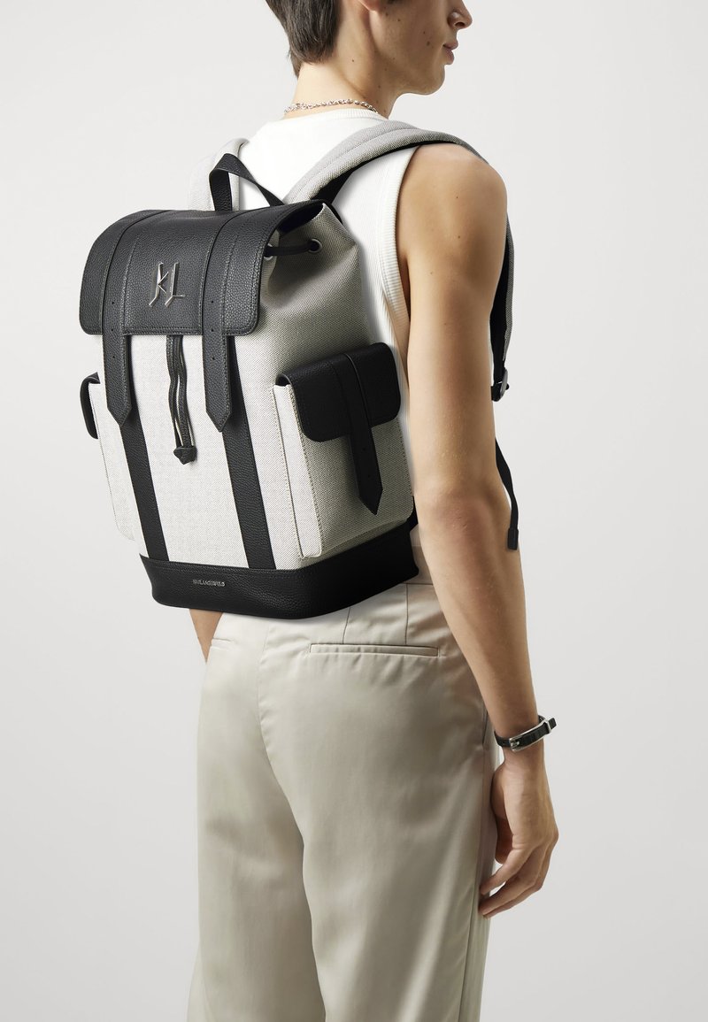KARL LAGERFELD PLAK BACKPACK - Nahrbtnik - black