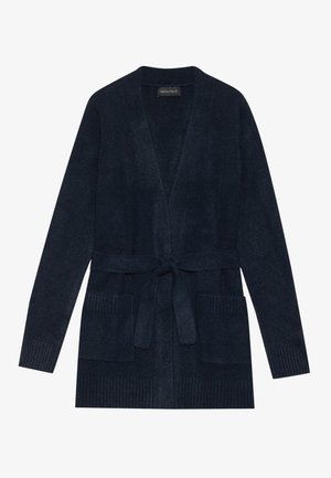 Sötétkék kardigán puha anyagból. Kötéssel záródik, két elülső zsebbel és bordás mandzsettával, valamint alsó széllel rendelkezik. Nyitott elülső kivitel.