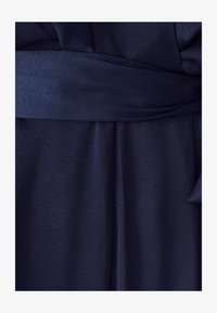 Geselecteerd, navy blue