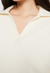 Gina Tricot Stickad tröja - off-white