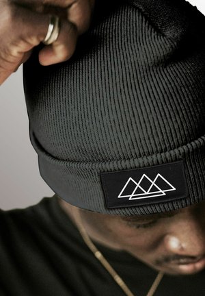 Neverless BEDRUCKT OUTDOOR BERGE WINTER MIT PATCH AUFDRUCK PRINT - Mütze - dunkelgrau