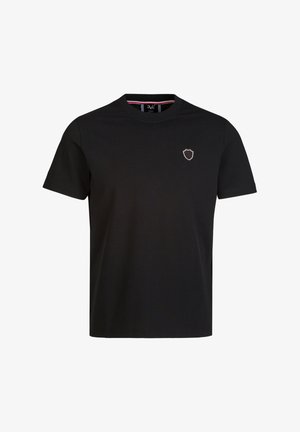 Schwarzes Baumwoll-T-Shirt mit rundem Halsausschnitt und kurzen Ärmeln, mit einem kleinen gestickten Schild-Logo auf der Brust in kontrastierenden Farben.