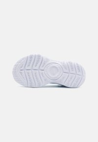 Nike Performance FLEX RUNNER 3 - Tenisice za cestovno trčanje - photo blue/vapor green