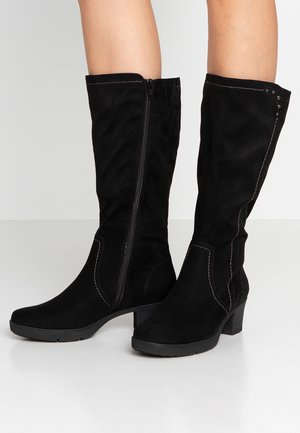 Kozaki na platformie