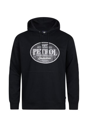 Zwarte capuchonsweater met wit ovaal "Petrol Industries" logo en tekst "Motorworks Custom Repair U.S.A. San Diego California" op de voorkant.