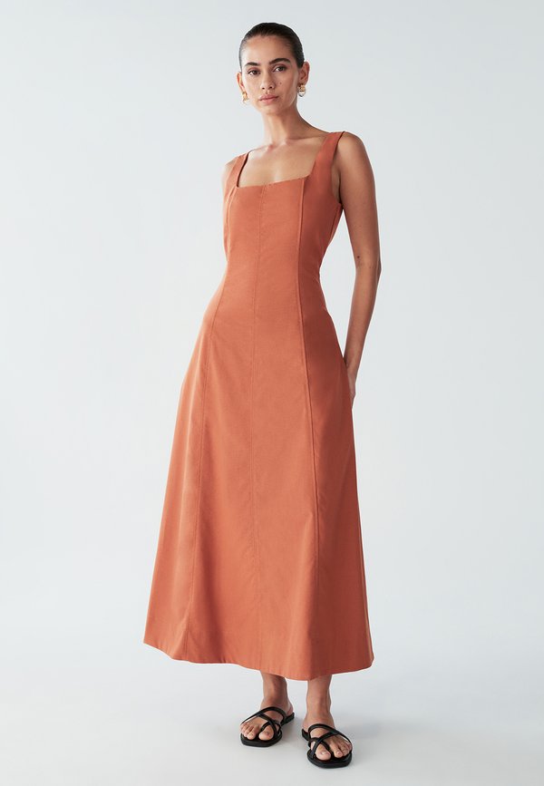MAIZY - Maxikleid - copper