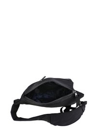 Borsa nera in tessuto con apertura con zip, dettagli in mesh e tracolla regolabile. L'interno presenta una fodera decorata. Design compatto ed elegante.